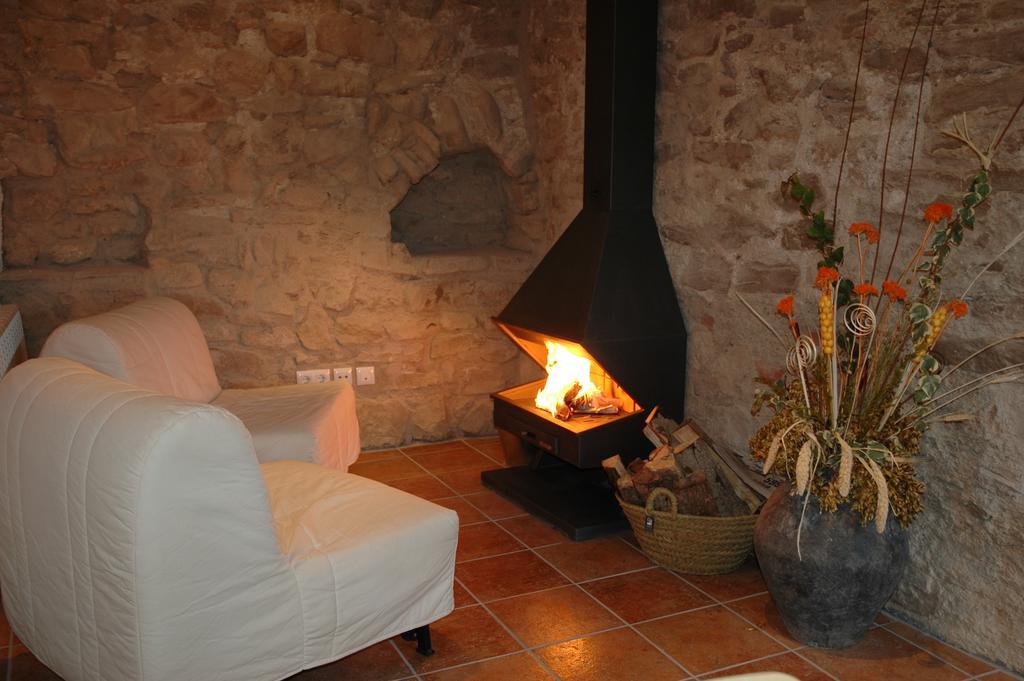 Casa Con Chimenea Y Vista Al Valle - Cal Valeriet Montsonis Luaran gambar